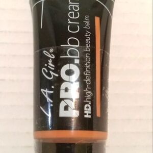 L.A.GIRLS PRO.BB CREAM FOUNDATION medium deep